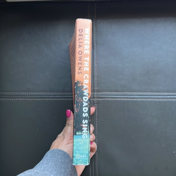 Where The Crawdads Sing by Delia Owens - Picture 3 of 4